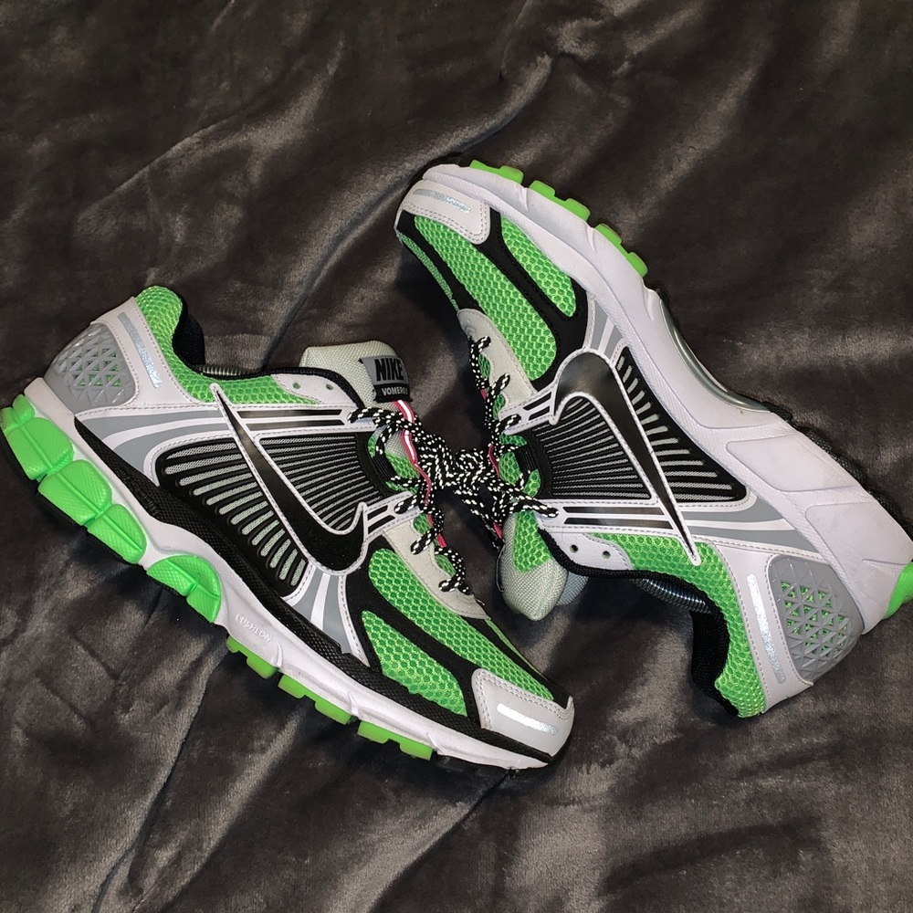 Nike Vomero 5
